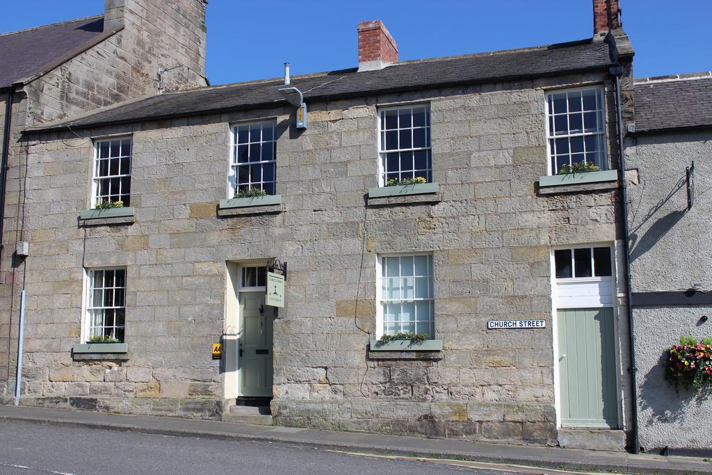 Market Cross Guest House Belford Exteriér fotografie